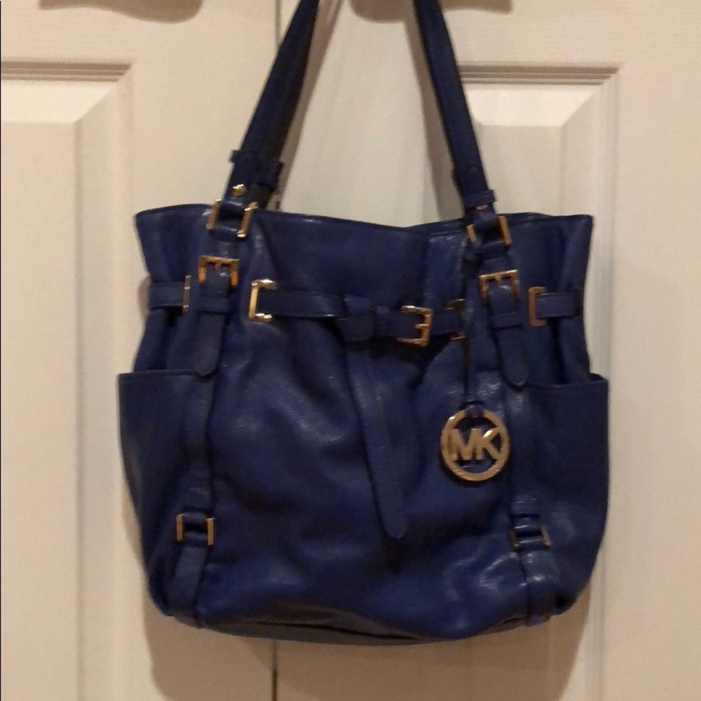 Michael Kors Royal blue leather Shoulder Bag with Gold Accents
